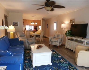 11140 Caravel Circle - Photo Thumbnail 4