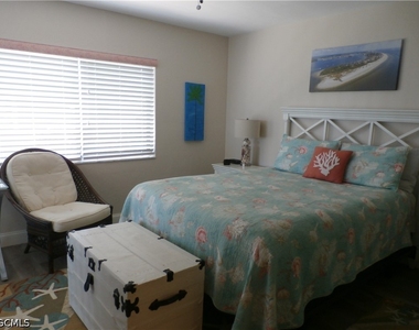 11140 Caravel Circle - Photo Thumbnail 7