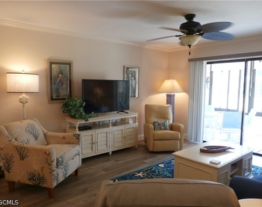 11140 Caravel Circle - Photo Thumbnail 6