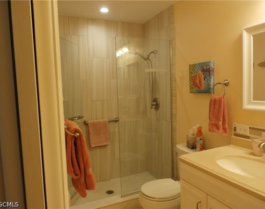11140 Caravel Circle - Photo Thumbnail 8