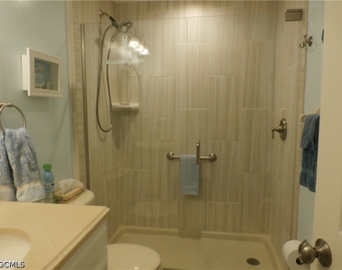 11140 Caravel Circle - Photo Thumbnail 13