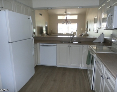 16301 Kelly Woods Drive - Photo Thumbnail 4