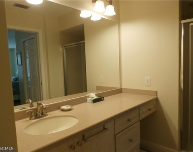 16301 Kelly Woods Drive - Photo Thumbnail 12