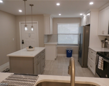 12621 Kelly Sands Way - Photo Thumbnail 8