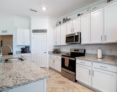 43031 Greenway Boulevard - Photo Thumbnail 15