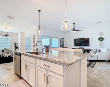 43031 Greenway Boulevard - Photo Thumbnail 13