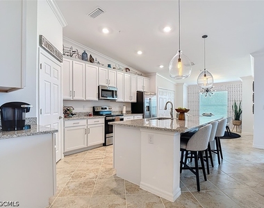 43031 Greenway Boulevard - Photo Thumbnail 12