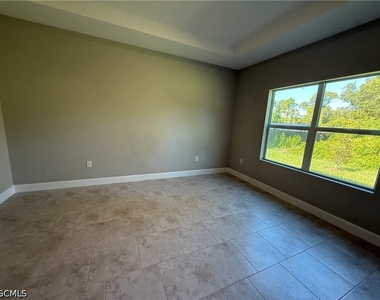 232 Bell Boulevard S - Photo Thumbnail 8