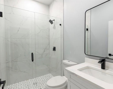 4703 Elva Avenue S - Photo Thumbnail 3