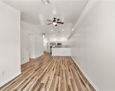 3520 Sw 17th Avenue - Photo Thumbnail 8