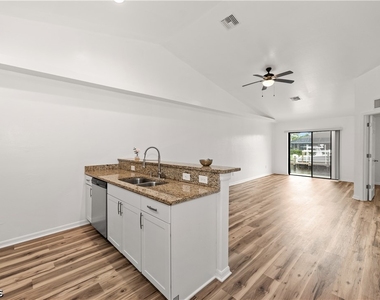 3520 Sw 17th Avenue - Photo Thumbnail 3