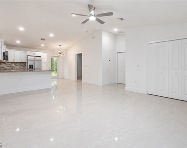 640 Lydia Street - Photo Thumbnail 8