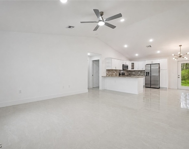 640 Lydia Street - Photo Thumbnail 7
