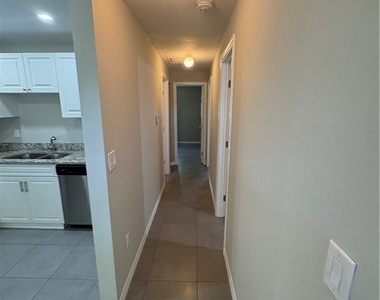 11461 Char Ann Drive - Photo Thumbnail 5