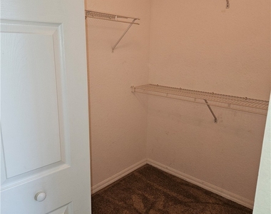 6481 Aragon Way - Photo Thumbnail 13