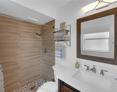 2506 Se 8th Avenue - Photo Thumbnail 17