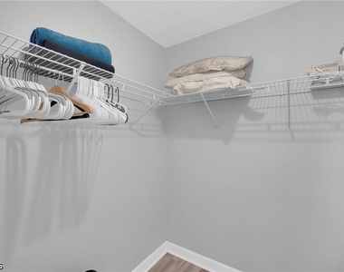 2506 Se 8th Avenue - Photo Thumbnail 12