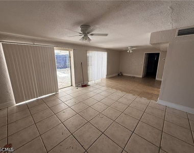 3955 Seminole Avenue - Photo Thumbnail 8