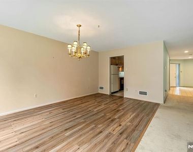 43 Forsgate - Photo Thumbnail 11