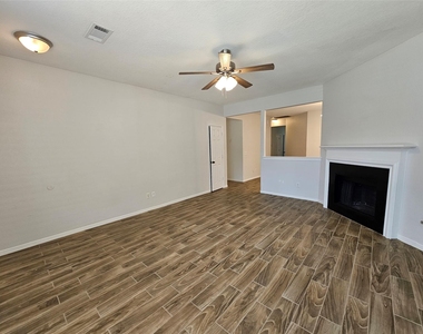 2919 Desert Oasis Lane - Photo Thumbnail 31