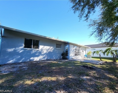 6143 Hester Avenue - Photo Thumbnail 1