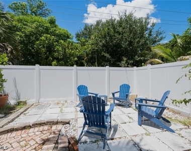 1274 Pine Court - Photo Thumbnail 43