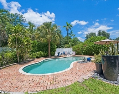 1274 Pine Court - Photo Thumbnail 41
