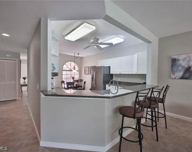 526 Lake Louise Circle - Photo Thumbnail 5