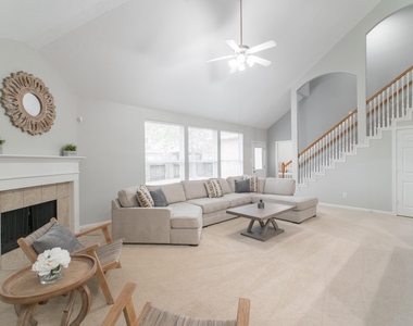 27 Gilmore Grove Place - Photo Thumbnail 13