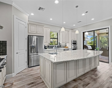 9515 Campanile Circle - Photo Thumbnail 6