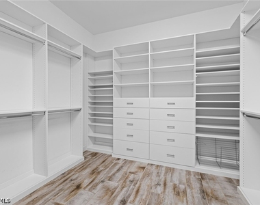 9515 Campanile Circle - Photo Thumbnail 14