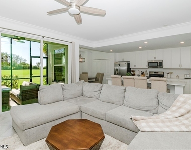 6082 National Boulevard - Photo Thumbnail 9