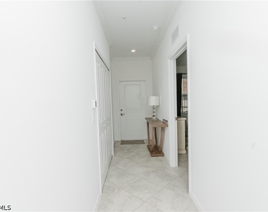 6082 National Boulevard - Photo Thumbnail 12