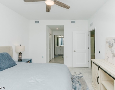 6082 National Boulevard - Photo Thumbnail 13