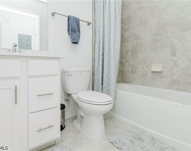 6082 National Boulevard - Photo Thumbnail 18