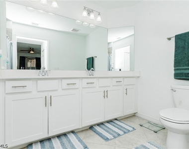 6082 National Boulevard - Photo Thumbnail 15