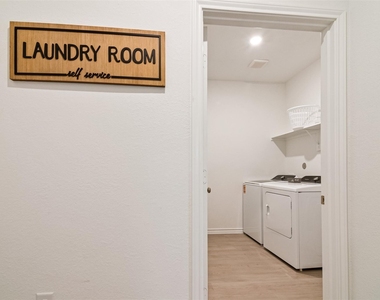 15235 Canyon Rapids Rd - Photo Thumbnail 4