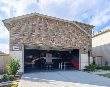 15235 Canyon Rapids Rd - Photo Thumbnail 2