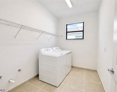 12770 Woodbury Drive - Photo Thumbnail 17