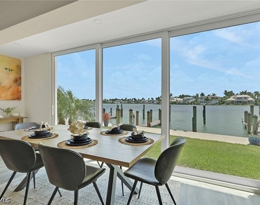 2500 Gulf Shore Boulevard N - Photo Thumbnail 14