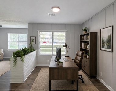 501 Evanston Street - Photo Thumbnail 3