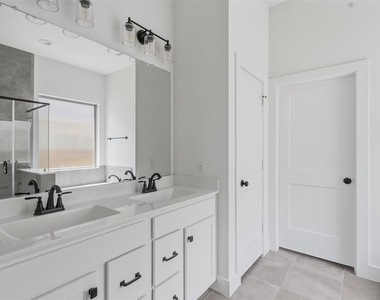 313 Rise Ln - Photo Thumbnail 12