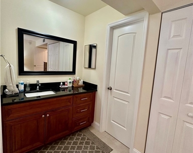 788 Park Shore Drive - Photo Thumbnail 13