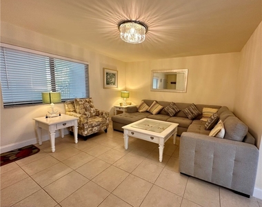 788 Park Shore Drive - Photo Thumbnail 5