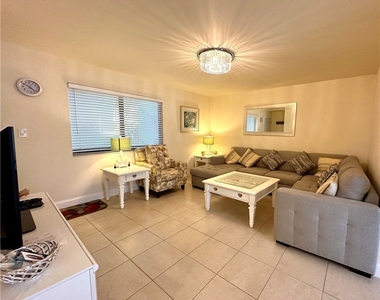 788 Park Shore Drive - Photo Thumbnail 3