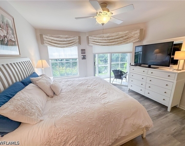 4240 Lake Forest Drive - Photo Thumbnail 14