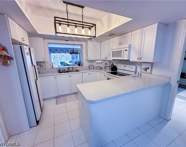 4240 Lake Forest Drive - Photo Thumbnail 25