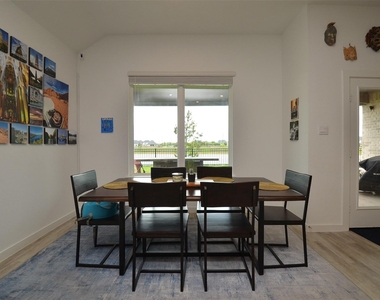 1696 Daylight Lake Drive - Photo Thumbnail 12