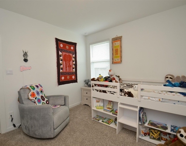 1696 Daylight Lake Drive - Photo Thumbnail 17