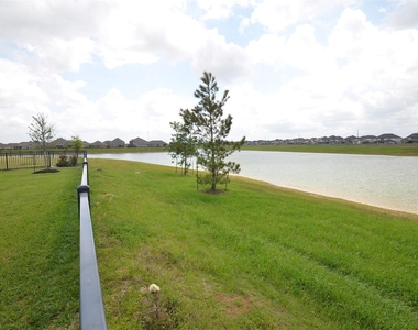 1696 Daylight Lake Drive - Photo Thumbnail 34